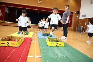 体操教室　ー跳び箱ー　ひまわり