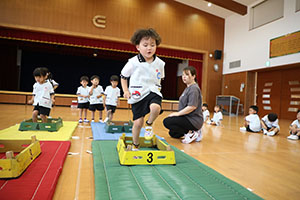 体操教室　ー跳び箱ー　ひまわり