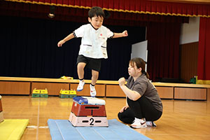 体操教室　ー跳び箱ー　ひまわり
