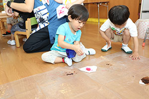 七夕の制作　ー滲み絵楽しかったねー　ぺんぎん・あひる