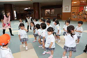おすもうさんごっこ　E（ぱんだ・こあら）