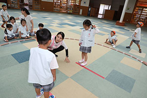 おすもうさんごっこ　E（ぱんだ・こあら）
