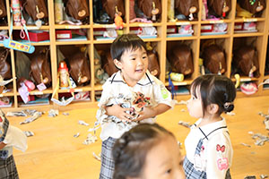 新聞紙遊び 　うさぎ