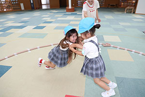 お相撲ごっこ　楽しかったね　さくら