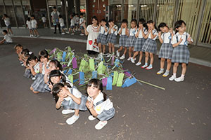 短冊に願いを込めて・・・☆彡　年長組