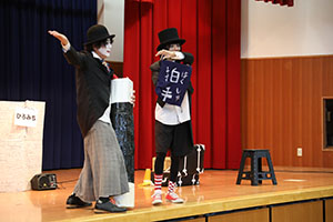 6月生まれの誕生会　大道芸ショー　全園児　NO.2