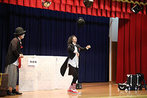 6月生まれの誕生会　大道芸ショー　全園児　NO.1