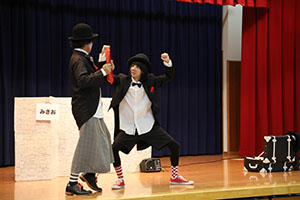 6月生まれの誕生会　大道芸ショー　全園児　NO.1
