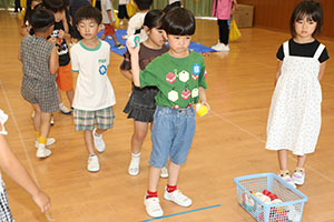エンゼル七夕まつり　おかしのつかみどり・的あて・わなげ　年長・ぺんぎん　NO.2