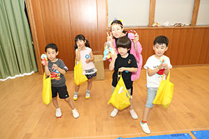 エンゼル七夕まつり　おかしのつかみどり・的あて・わなげ　年長・ぺんぎん　NO.2