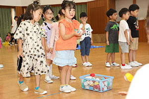 エンゼル七夕まつり　おかしのつかみどり・的あて・わなげ　年長・ぺんぎん　　NO.1