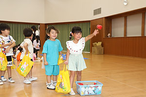 エンゼル七夕まつり　おかしのつかみどり・的あて・わなげ 　年中・　ひよこ・あひる　 NO.2