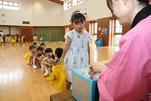エンゼル七夕まつり　おかしのつかみどり・的あて・わなげ 　年中・　ひよこ・あひる　 NO.2