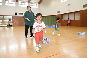 エンゼル七夕まつり　おかしのつかみどり・的あて・わなげ 　年中・　ひよこ・あひる　 NO.2