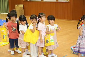 エンゼル七夕まつり　おかしのつかみどり・的あて・わなげ 　年中 ・ひよこ・あひる　NO.1
