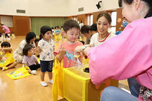 エンゼル七夕まつり　おかしのつかみどり・的あて・わなげ 　年中 ・ひよこ・あひる　NO.1