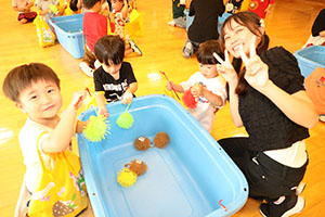 エンゼル七夕まつり　ヨーヨーすくい　年少