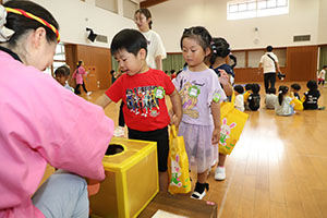 エンゼル七夕まつり　おかしのつかみどり・的あて・わなげ 　年少　 NO.2