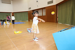 エンゼル七夕まつり　おかしのつかみどり・的あて・わなげ 　年少　 NO.2