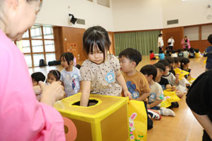 エンゼル七夕まつり　おかしのつかみどり・的あて・わなげ 　年少　 NO.1