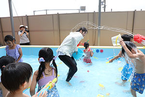 2階のプール　楽しかったね！　B