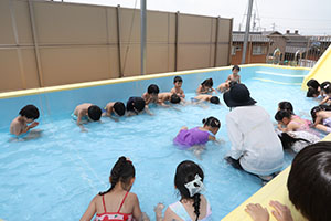 2階のプール　楽しかったね！　A