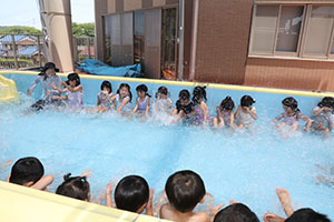 プール活動！楽しかったね！　ひまわり