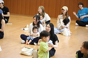 リトルエンゼル 「1歳児の親子の集い」が開かれました　