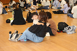 リトルエンゼル 「1歳児の親子の集い」が開かれました　
