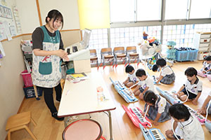 ピアニカ活動　すみれ