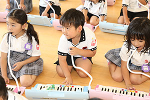 ピアニカ活動　すみれ
