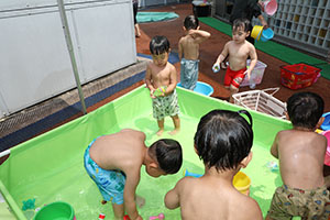 プール　楽しかったね　ひよこ