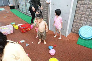 プール　楽しかったね　ひよこ