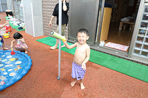 プール　楽しかったね　あひる・ぺんぎん