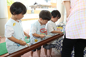 カラフル流しそうめん　楽しかったね！　きりん・りす