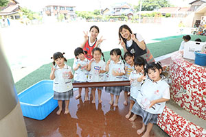 カラフル流しそうめん　楽しかったね！　きりん・りす