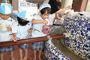カラフル流しそうめん　楽しかったね！　こあら・ぱんだ