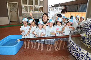 カラフル流しそうめん　楽しかったね！　こあら・ぱんだ