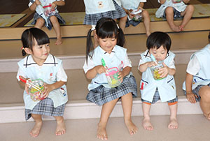カラフル流しそうめん　楽しかったね！　こあら・ぱんだ