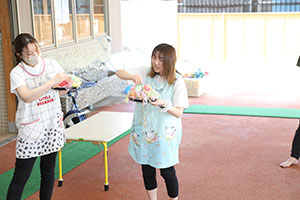 カラフル流しそうめん　楽しかったね！　うさぎ・ことり