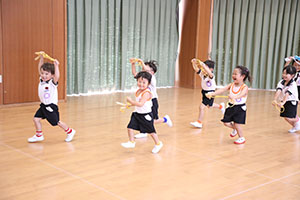 体操教室　ー縄跳びー　すみれ