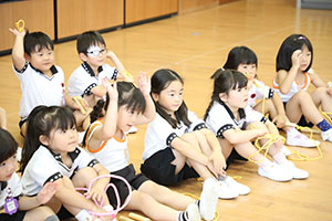 体操教室　ー縄跳びー　すみれ