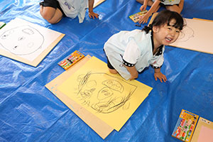 絵画教室　お父さんの絵を描きました　うさぎ・りす・ことり