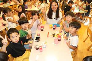 年長お泊り保育3.　みんなで朝ごはん　ー２日目－