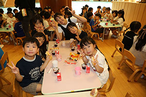 年長お泊り保育3.　みんなで朝ごはん　ー２日目－