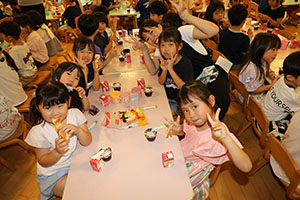 年長お泊り保育3.　みんなで朝ごはん　ー２日目－