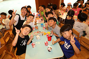 年長お泊り保育3.　みんなで朝ごはん　ー２日目－