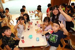 年長お泊り保育3.　みんなで朝ごはん　ー２日目－