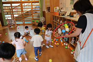 ボール遊び楽しかったね　ぺんぎん