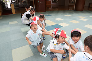 綱引き楽しかったね　年少組